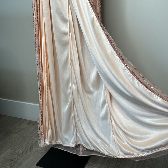 NWT MAC DUGGAL Apricot Sequin Embellished Puff One Shoulder Maxi Gown Women’s - Picture 6 of 12